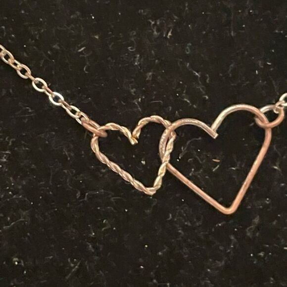 16” gold tone necklace with two interlocking open hearts pendant - Picture 2 of 8